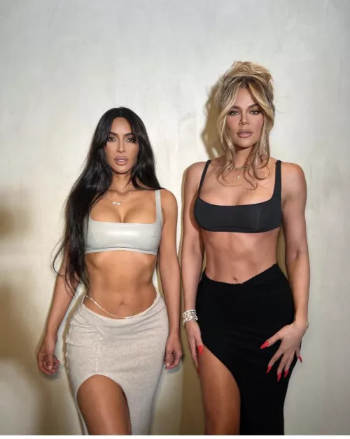 Kim and Khloe with sixpack abs