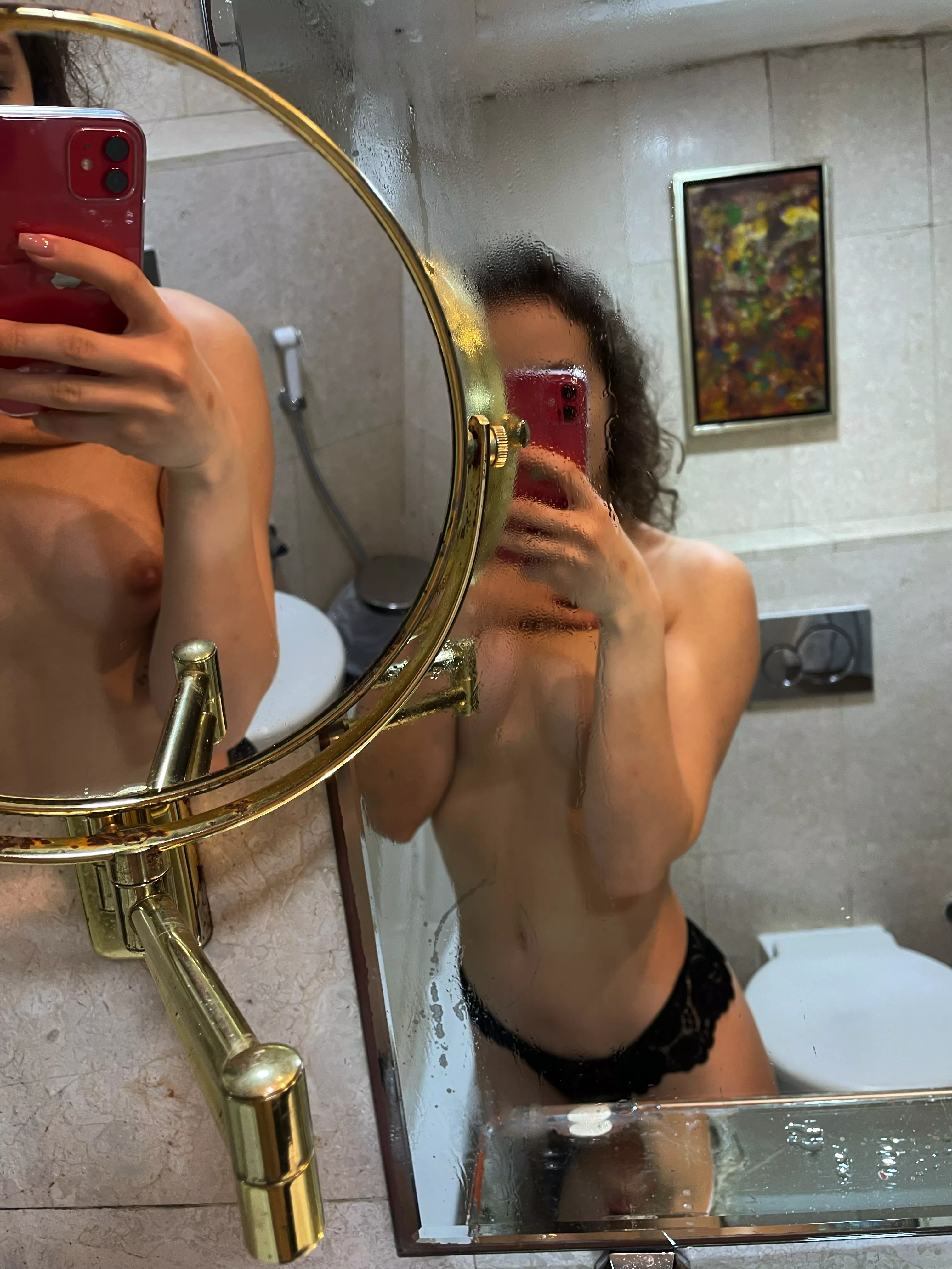 Mirror sex, anyone?
