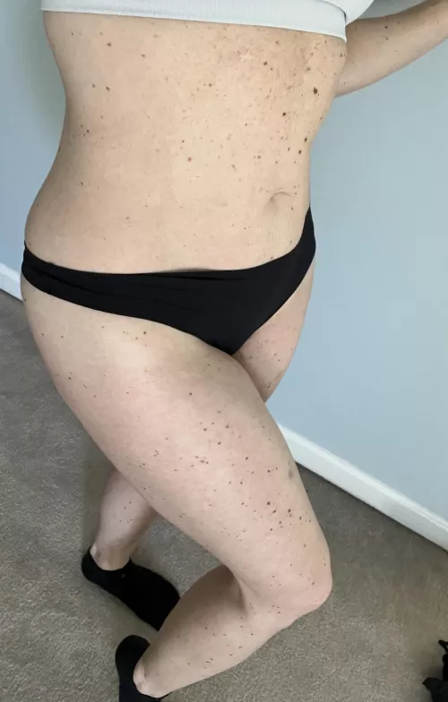 Monday leg day complete! A hot shower is needed. (F)