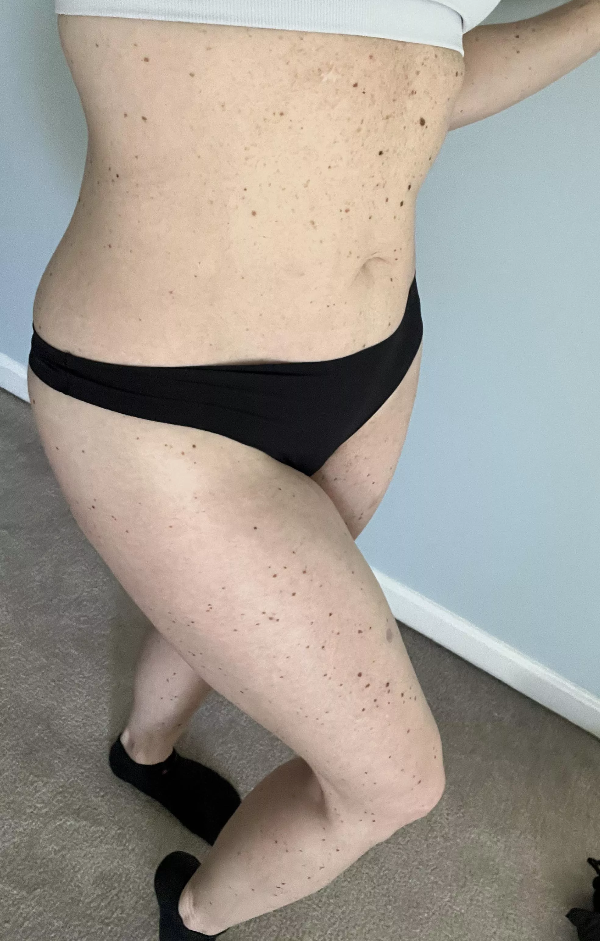 Monday leg day complete! A hot shower is needed. (F)