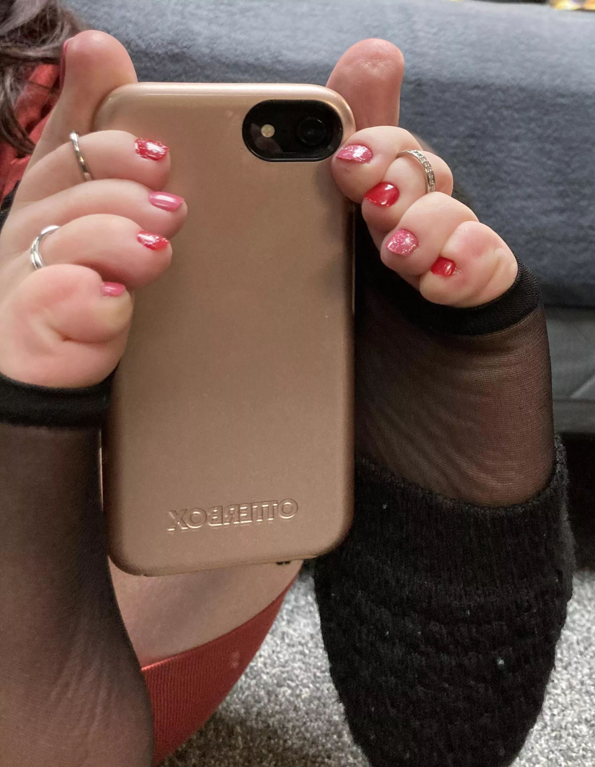 New pedicure for valentines and new toe less stockings (first time I’ve ever seen them!). What do you think? Dms are open if you’re shy.🥰