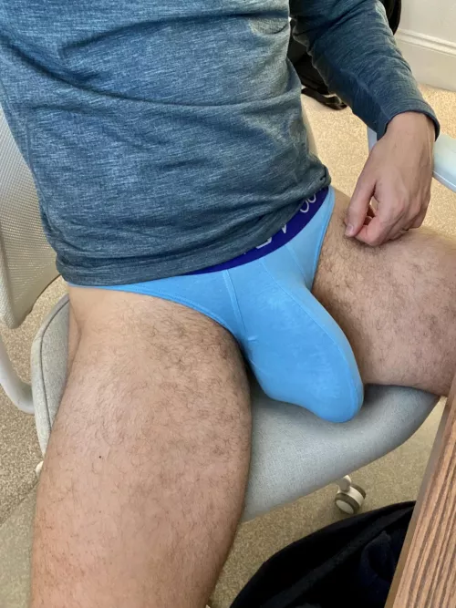 No one realises this is what’s going on below the webcam