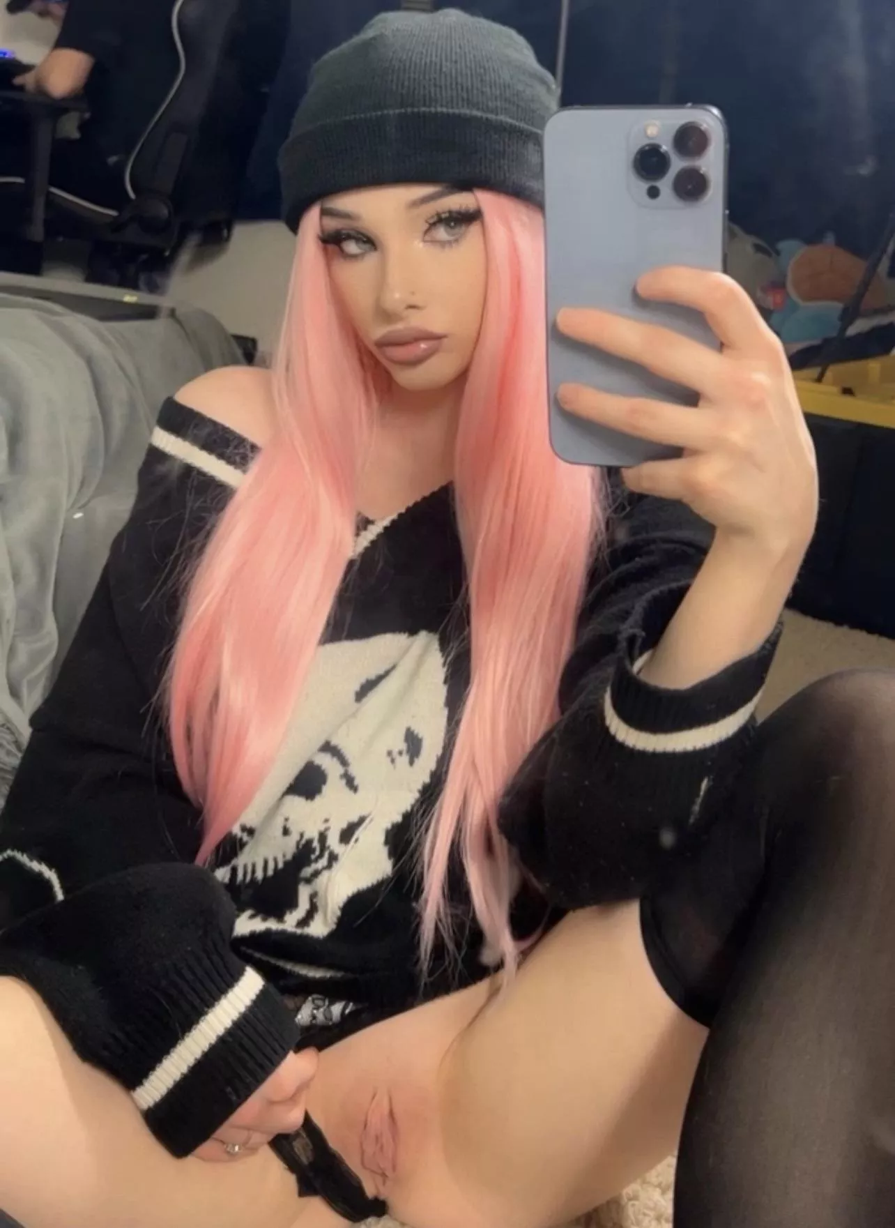 Please rate my pussy