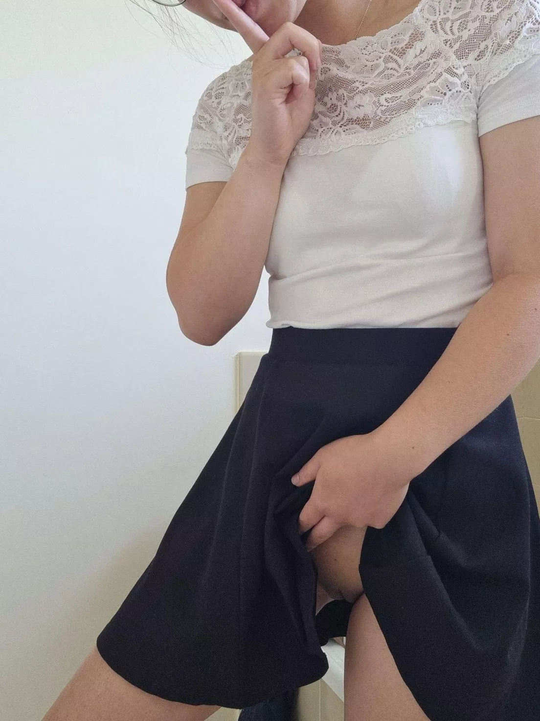 Should I welcome my boy(f)riend like this when he comes home? ❤️