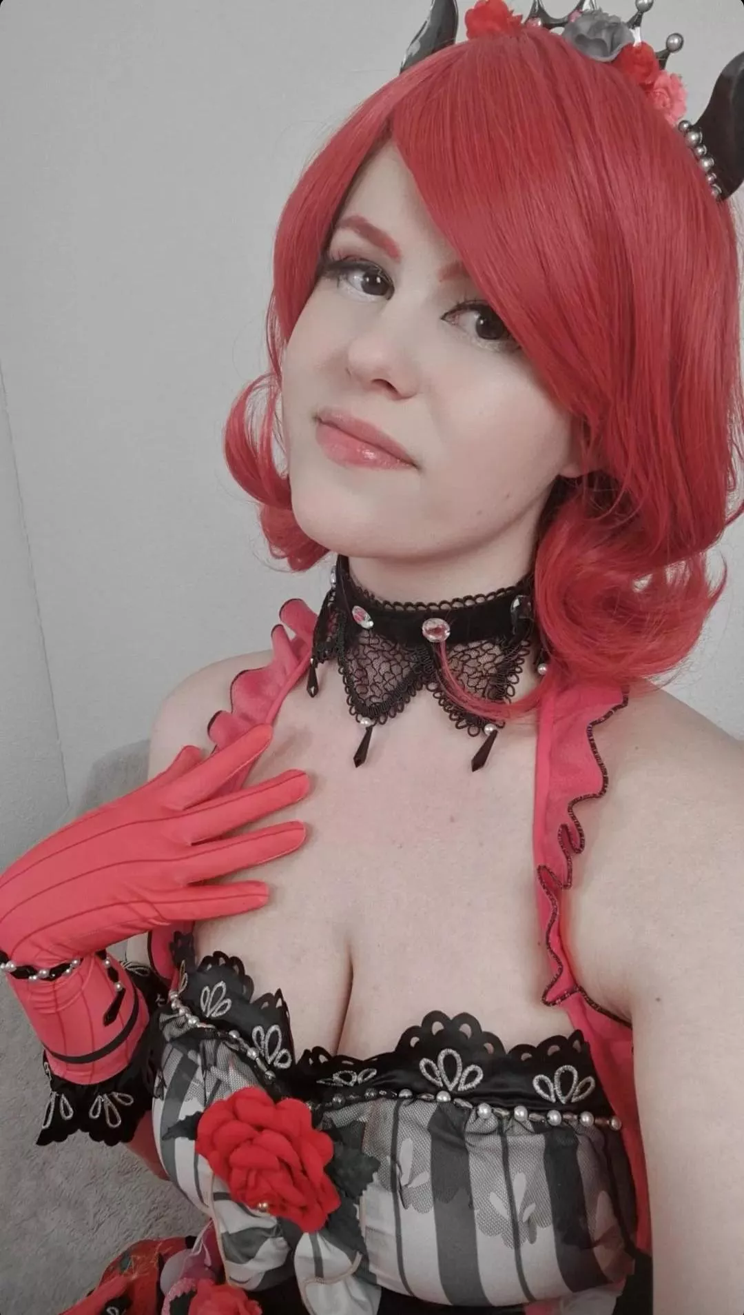 Some cosplay cleavage~