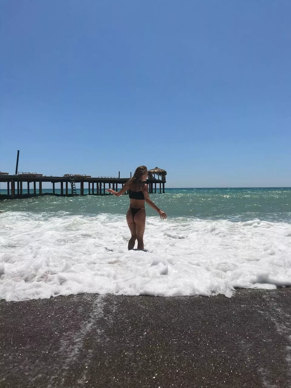 Tell me where do you want to kiss me babe