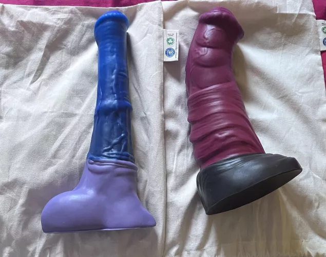 Toys I got from the last custom drop - L Chance & Slepnir tried surprise me colour & got these!!