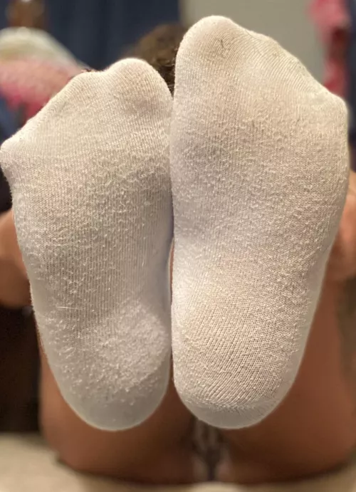 What’s the bigger tease? The socks or the blurry pussy?