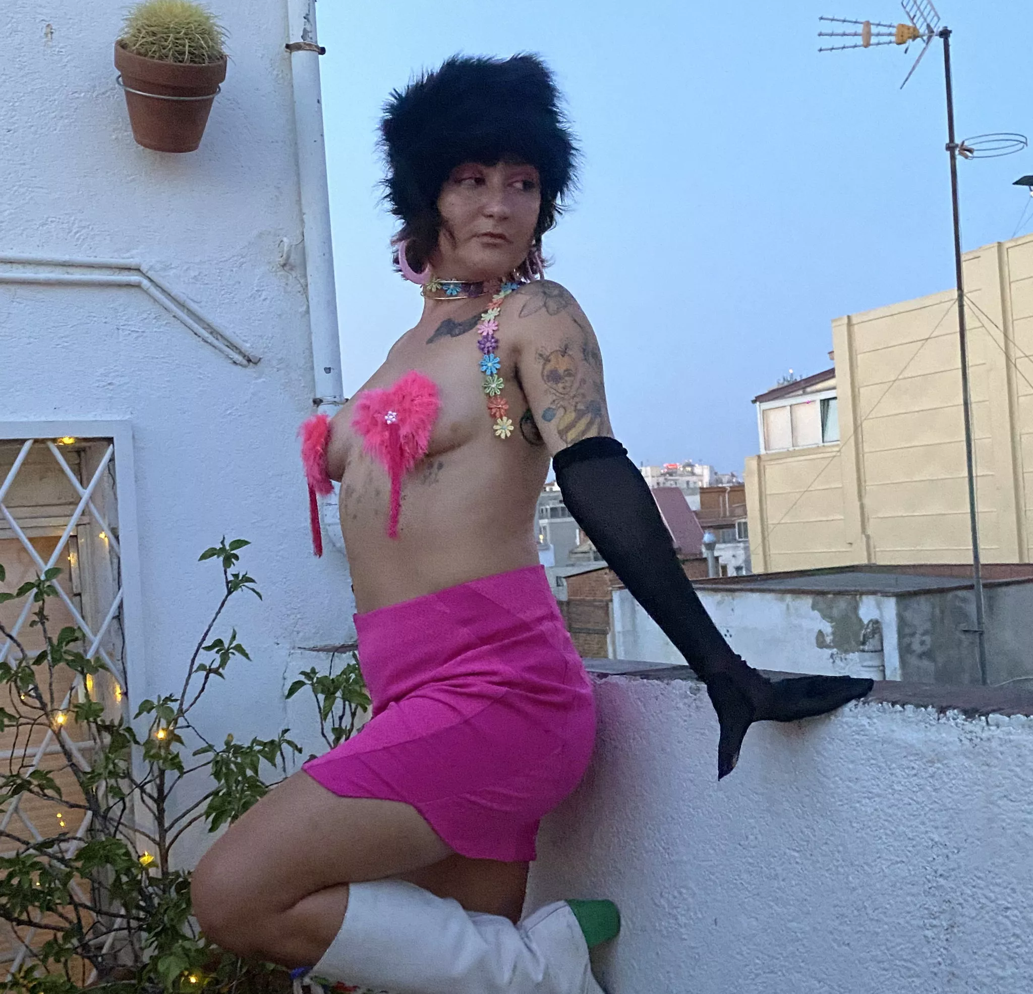 Who loves to go in the festival?