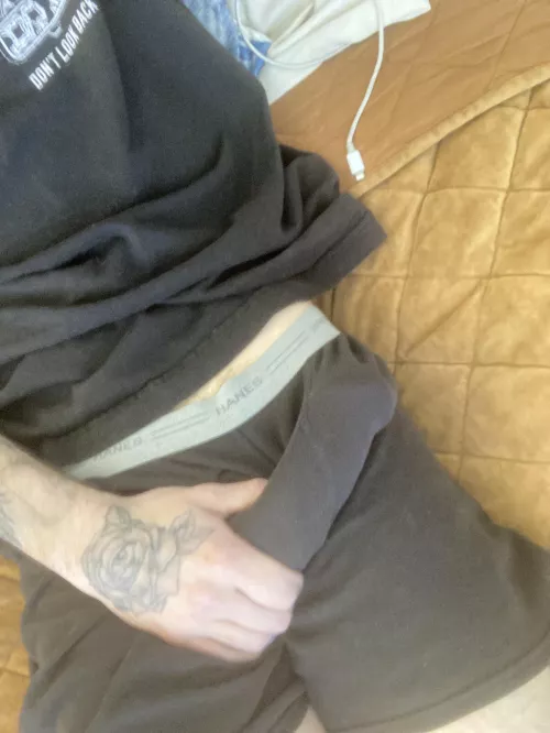 Will you hold this thicc thing for a sec please?