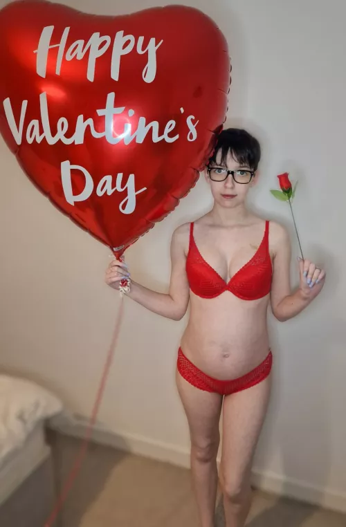 21 weeks pregnant on Valentines Day 💝