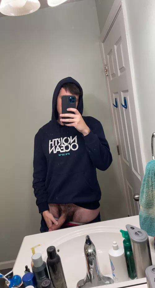 24 us woke up with morning wood. DM asl for Snapchat. Longterm+, bromance+