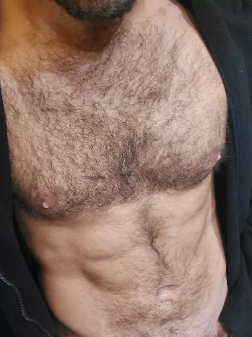 26, looking for fit/muscular guy for live cum. send body pic: joseyphill