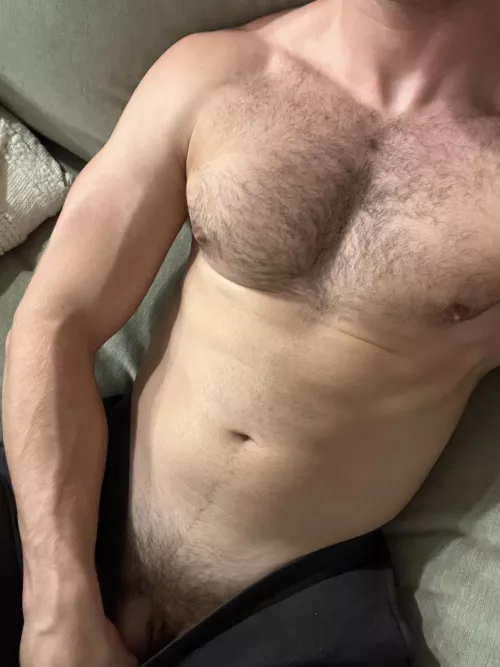 29 muscle/jock looking for same.