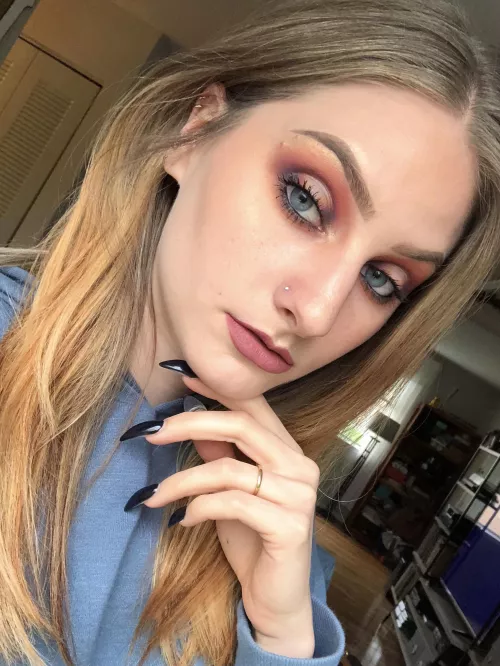 An anti Valentines look