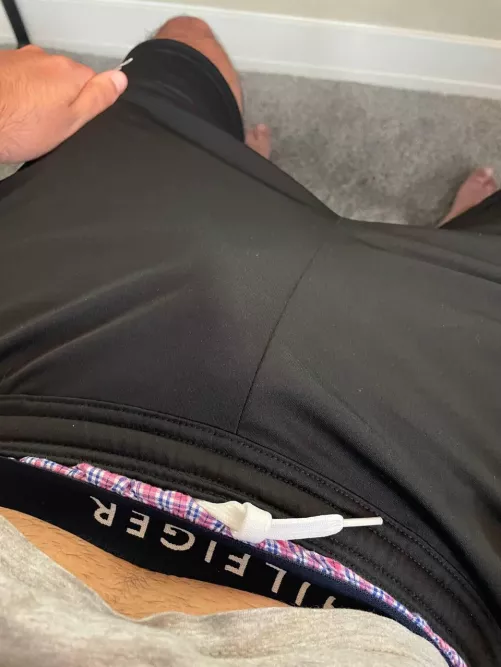 Anyone else get really turned on seeing their boxers waistband?