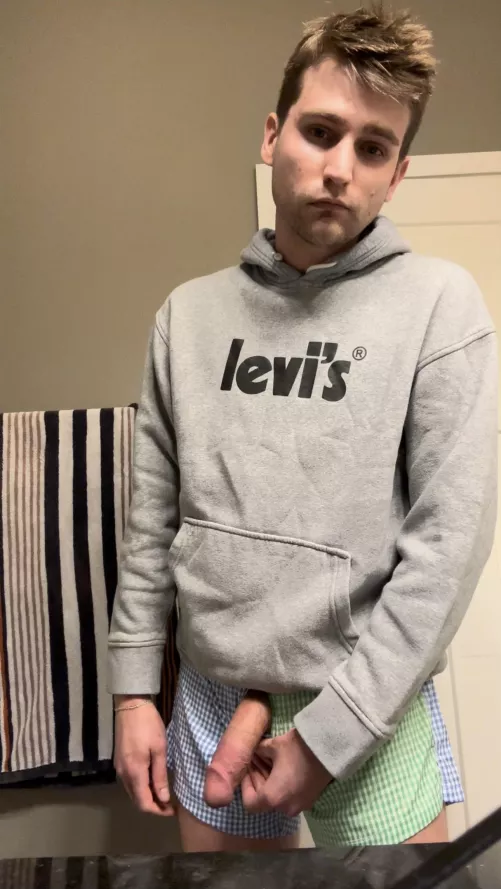 Bed head and a morning semi