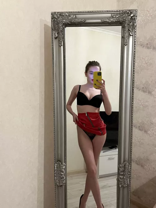 Black thongs - perfect thongs😳