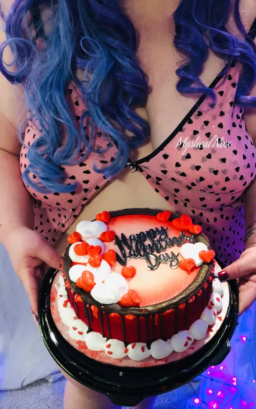 Cake or tits 😉xoxo😘