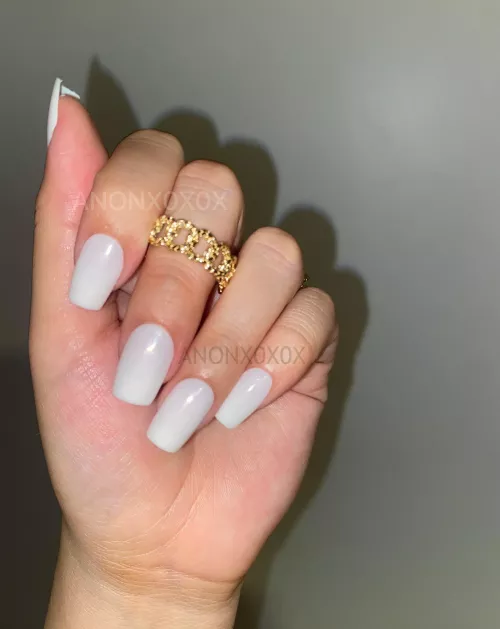 Can I make you feel special today? 🤍