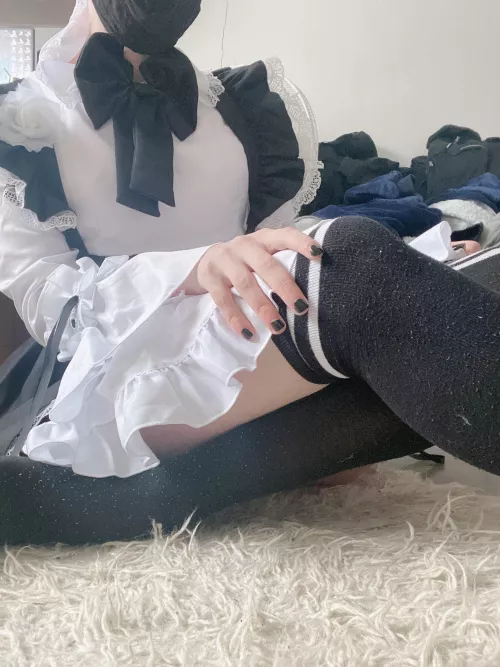 Can I sit in your lap?