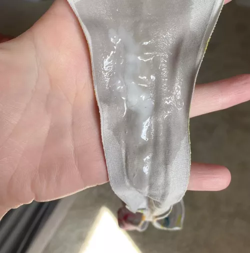 COMPLETELY soaked and FULL of cream. Makes your mouth water! [f] [usa]