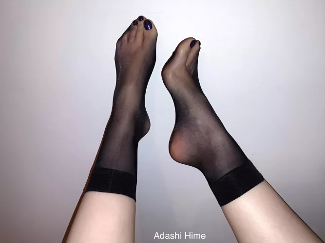 Do you like my silky feet ?