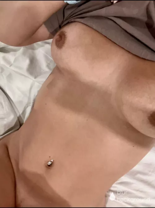 (F) 34, mom of two. What do you think?