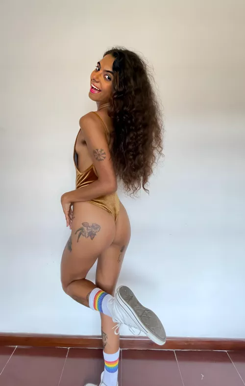 [F] small butt, big heart