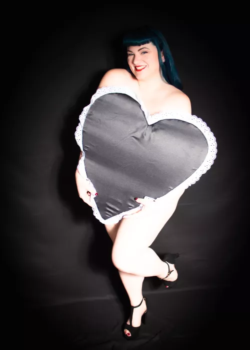 Happy Goth Valentine’s Day 🖤💕