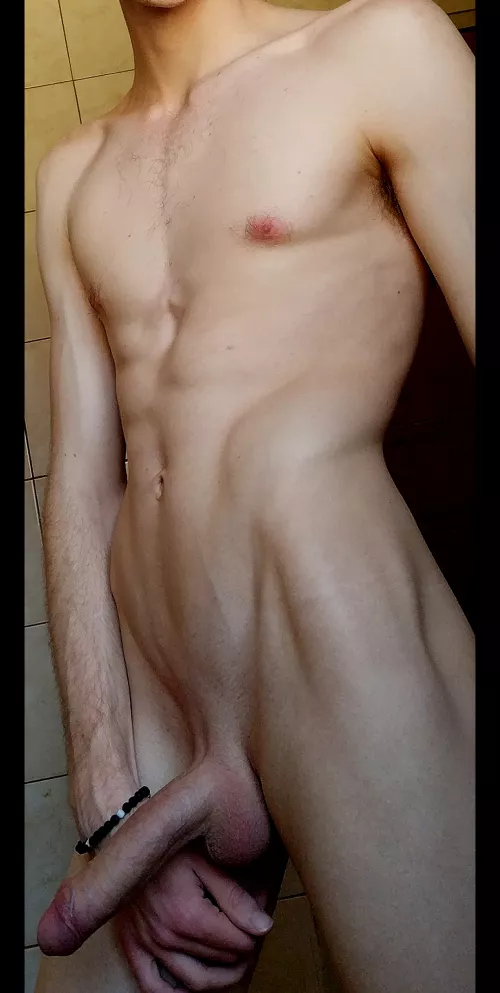 Happy Valentines day to all the sluts 😈🥵