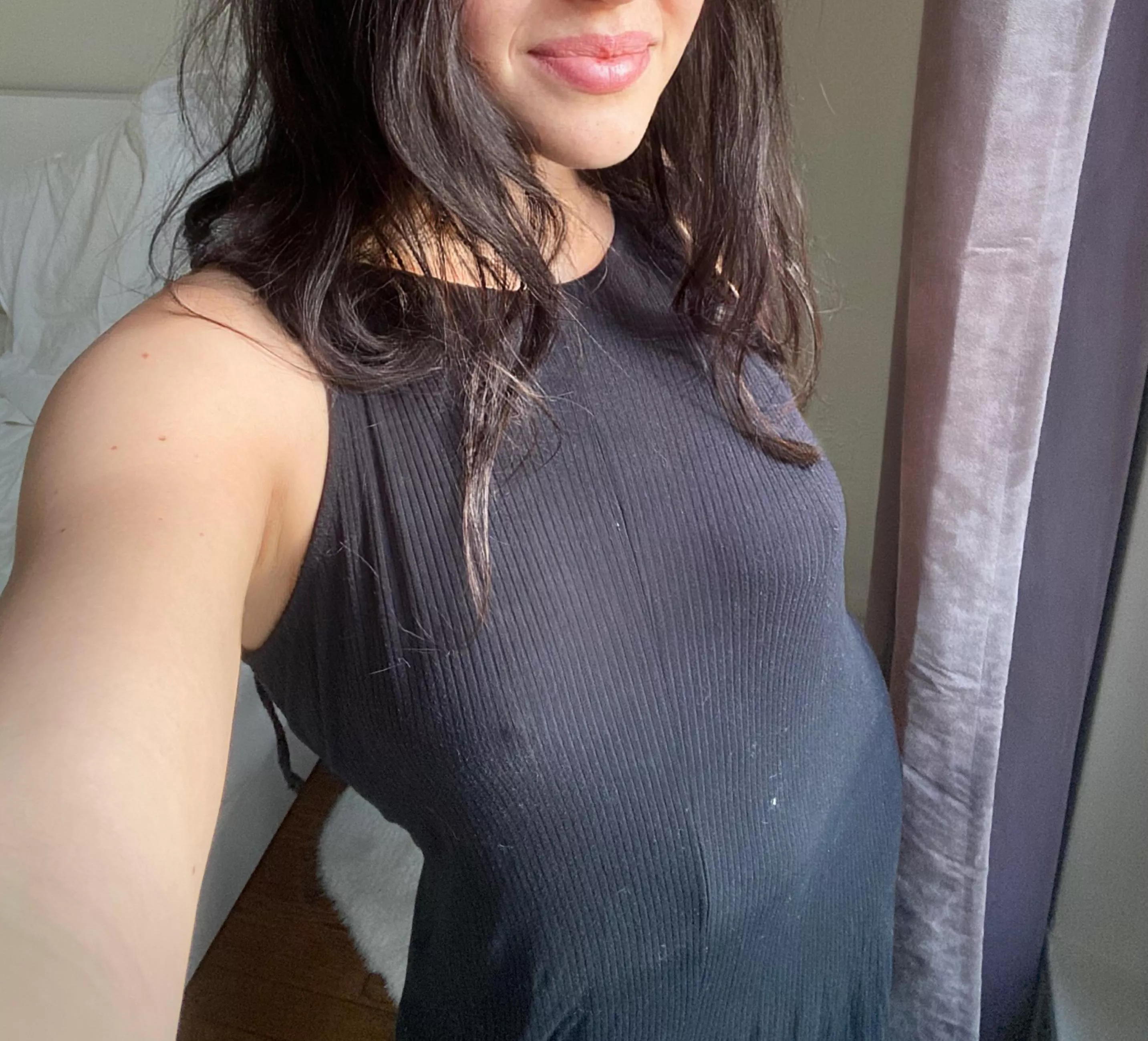 Happy Valentin'sandbraless Day