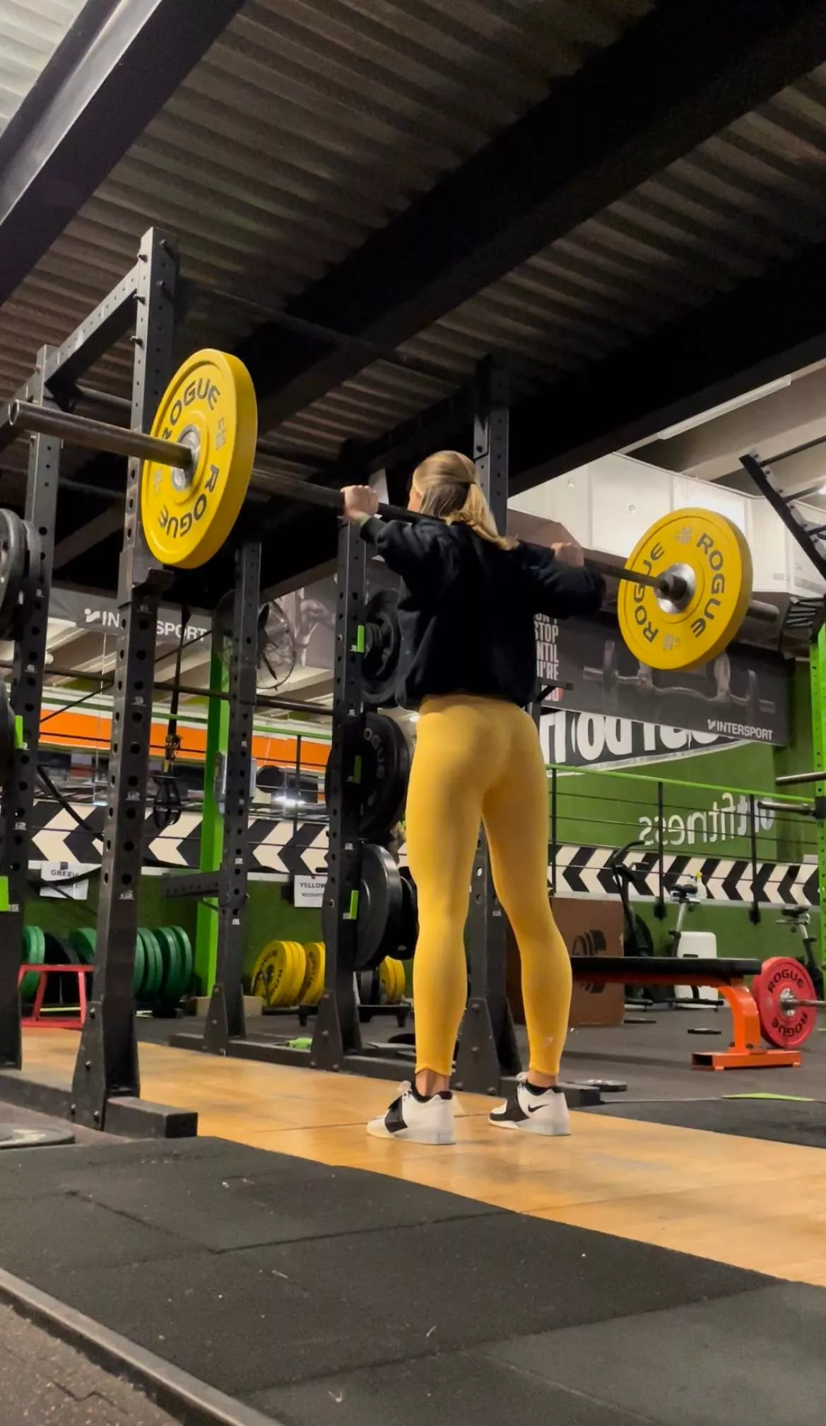 How many reps do you think I can do? 🏋️‍♀️