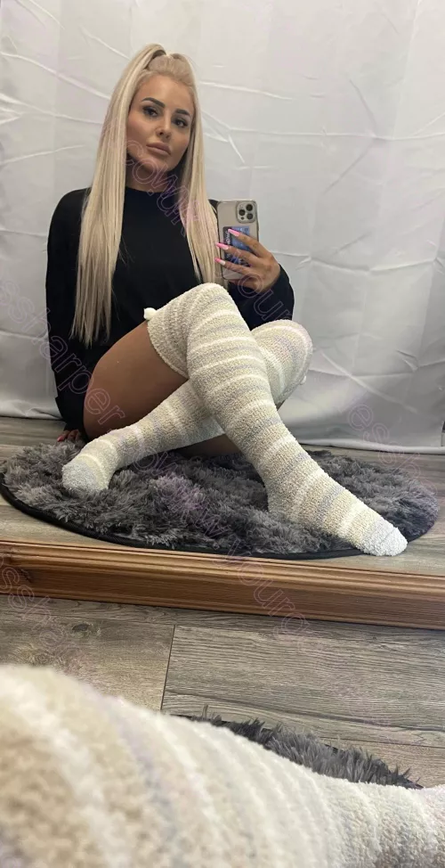 I know it drives you wild when I wear my fuzzy over the knee socks. That's why I continue to show you, I love it when you're weak!