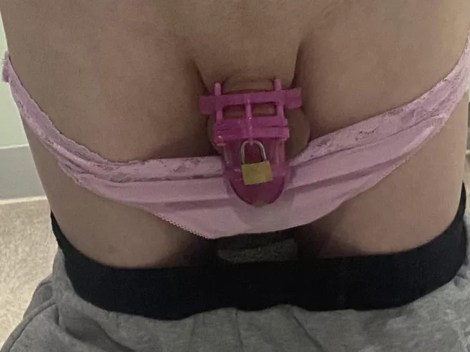 I left my key in my collage locker but I have 2 weeks off college so I’m stuck like this