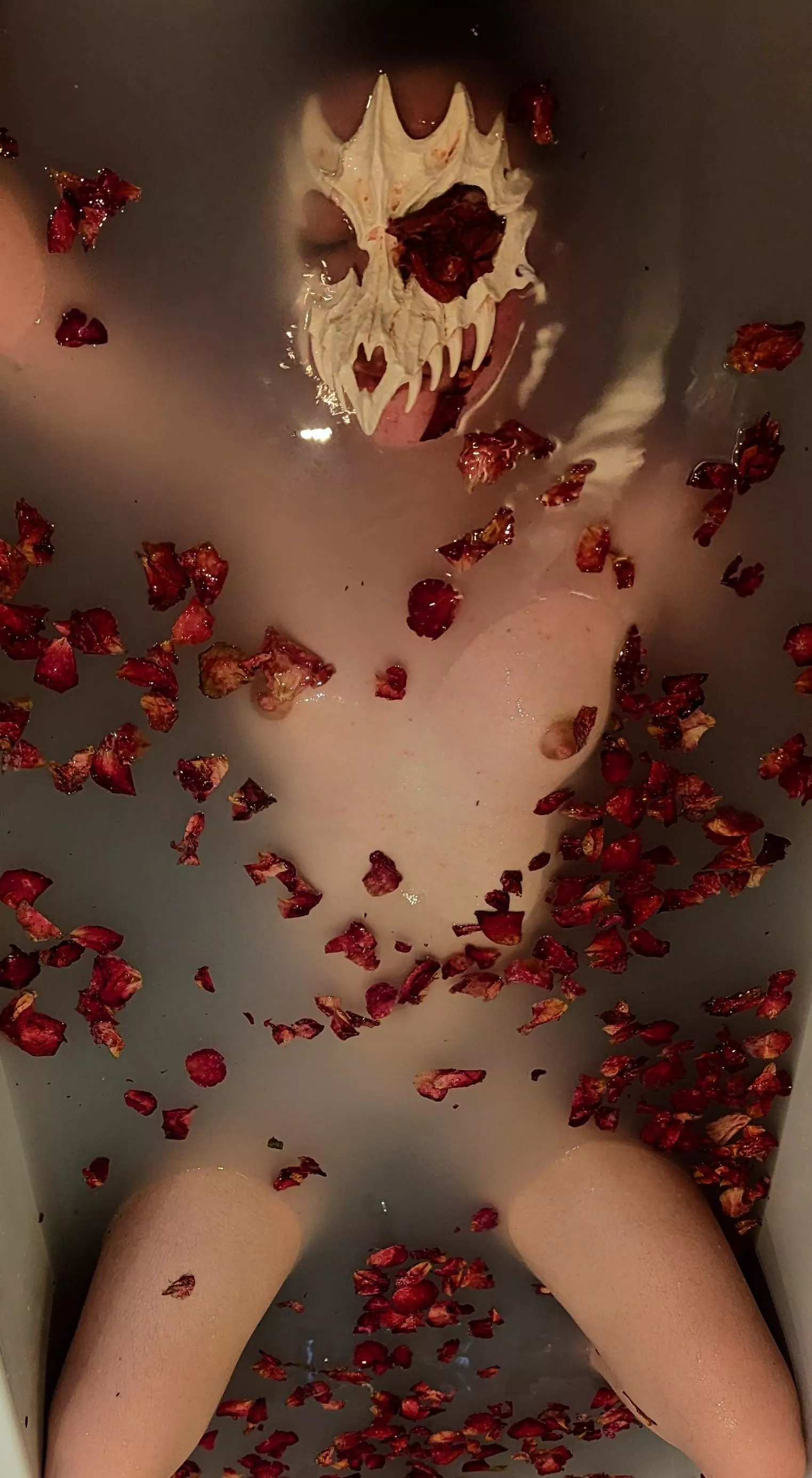 i took a photo shoot for y'all as a valentine's treat... do you like it?