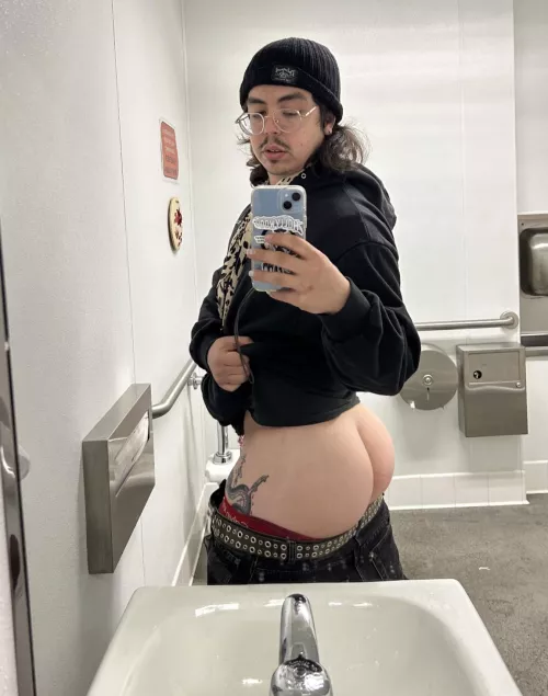 It’s my birthday (32) - have some cake