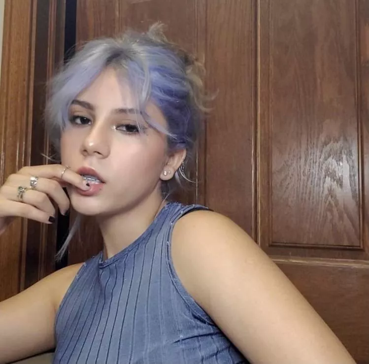 Just dyed my hair!! Can you tell it’s my favorite color?