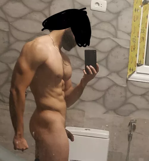 (m) 29, 152lbs, 173 cm
