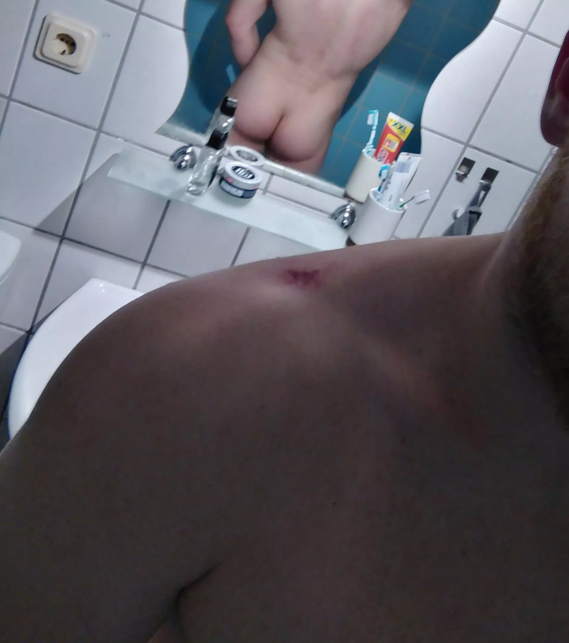 [m] who like my ass?