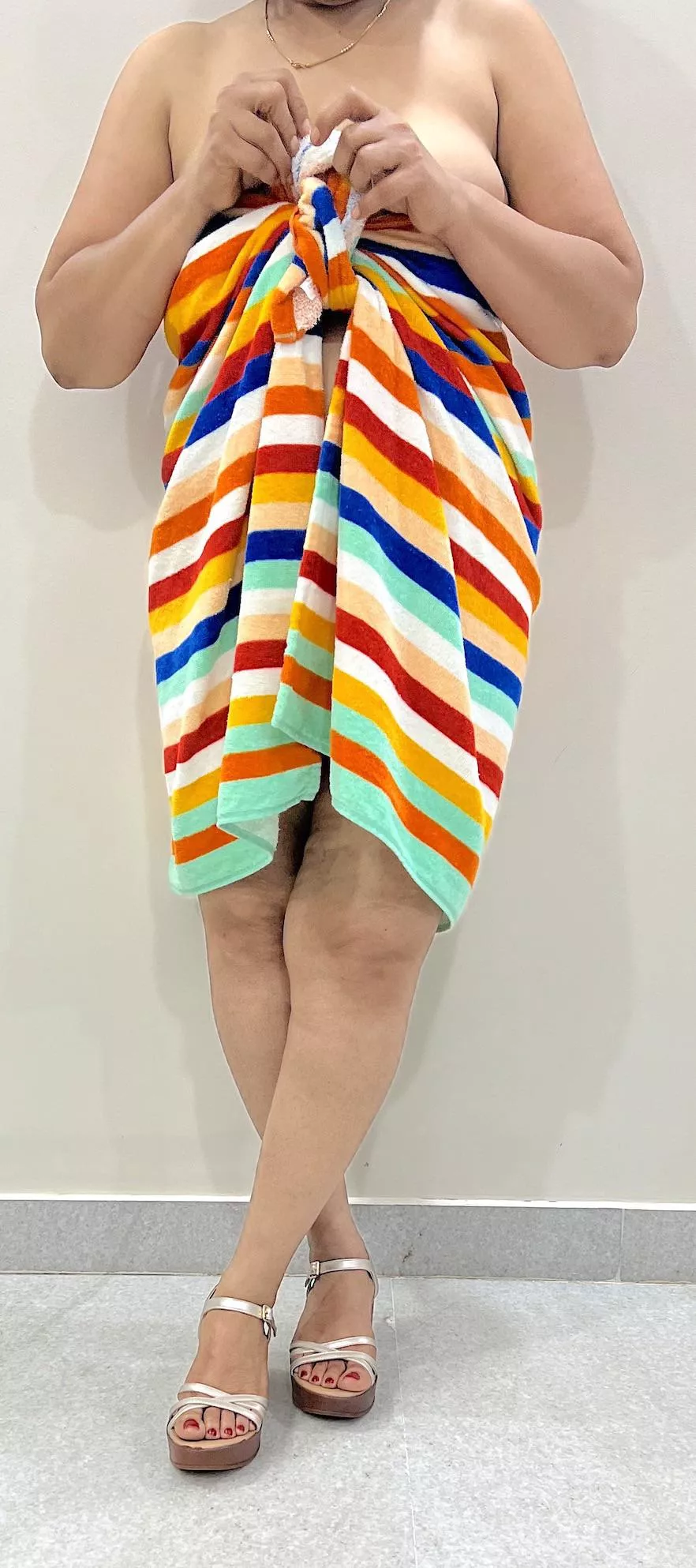 May you unwrap all your gifts 💕this Valentine’s Day! 47(F) OC.