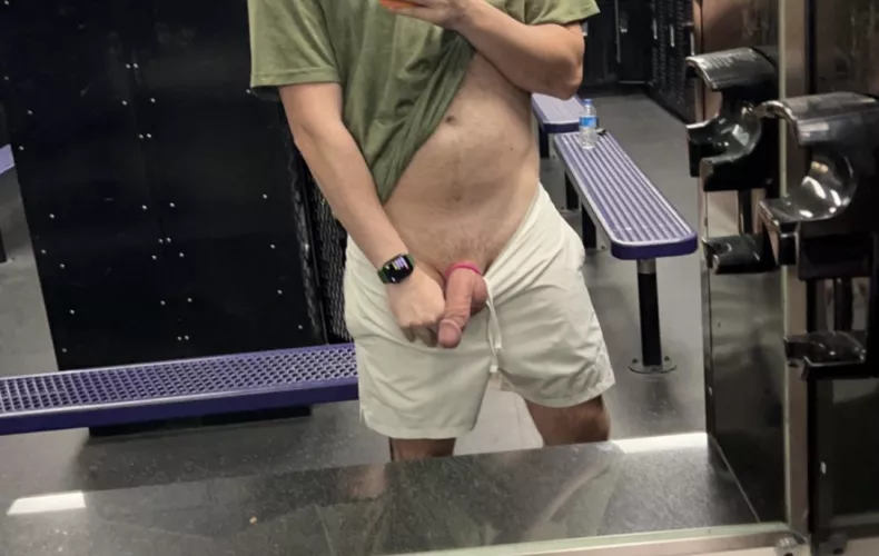 Meet me in the lockerroom