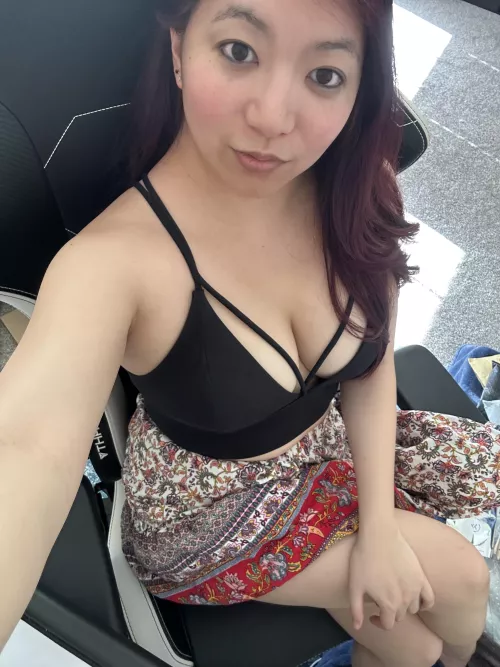 My WFH outfit is SFW, right [F]