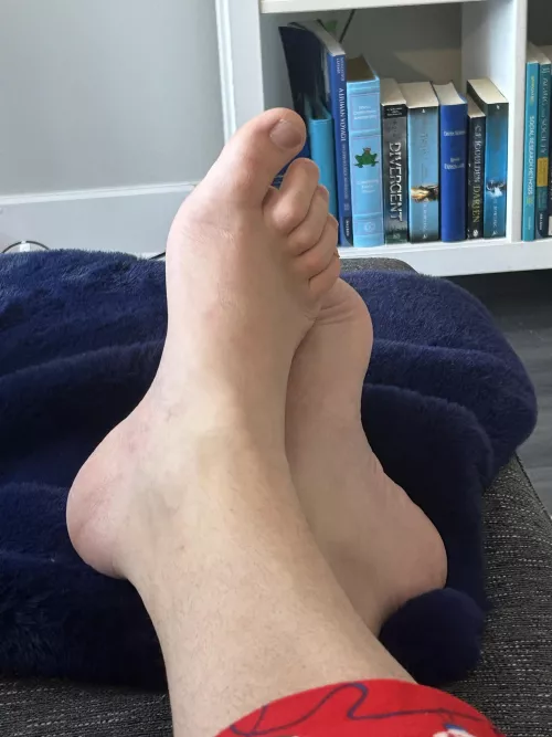 Never show my feet before