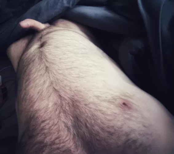 Optical Illusion: Im actually Chubby with a < than Average 🍆 IRL. 😉