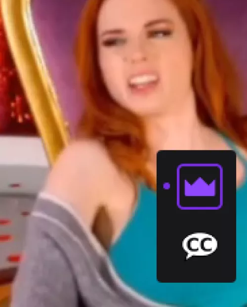 she make a funny face that make me lol