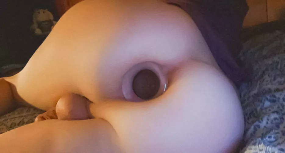 Spending Valentine’s Day alone, I wish a nice boy would come replace my plug.. 🥲❤️