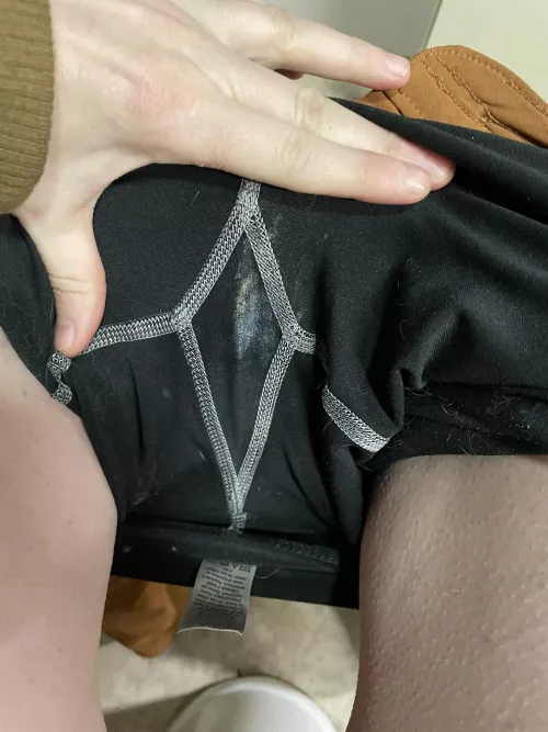 These are soooo aromatic - can smell them through my pants 🤤😏 love how I taste & smell right now...