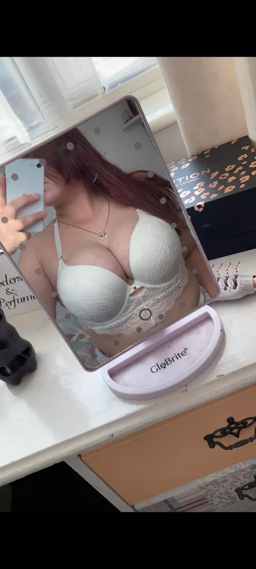 VALENTINES DAY SPECIAL ❤ ONLYFANS IS FREE FOR ONE DAY!! LINK BELOW 😘😘