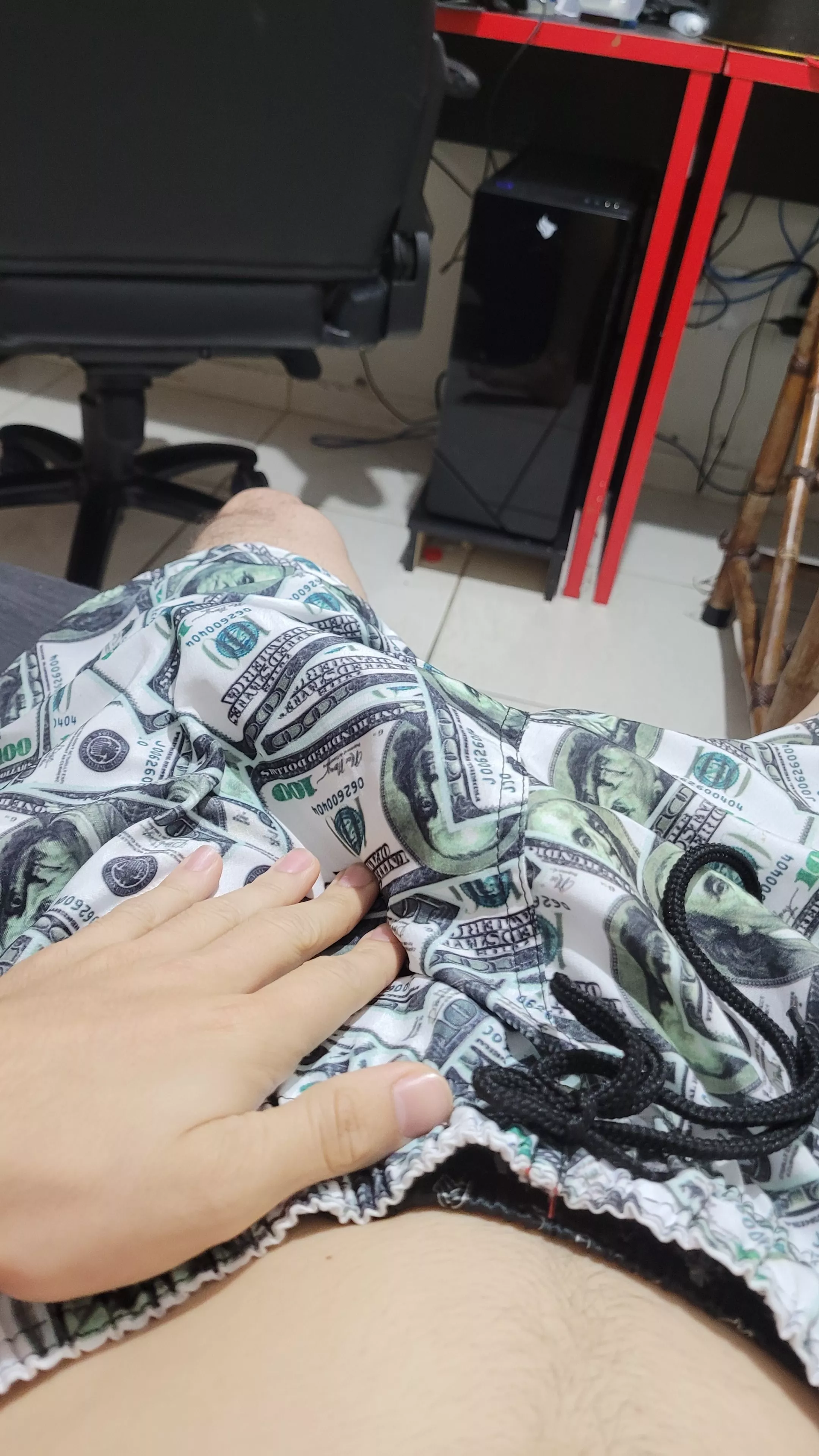 wanna see whats inside?